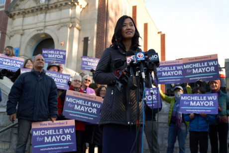 Boston Mayor Michelle Wu Raised In Barrington Ran Tea House On Lincoln Ave In Chicago Sun