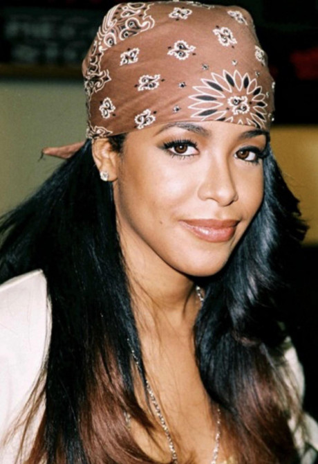 I Can T Believe Aaliyah Has Died So Young Only 22 She Had Such A Big Career Ahead Of Her Taken Away Too Soon Rest In Peace Sweet R