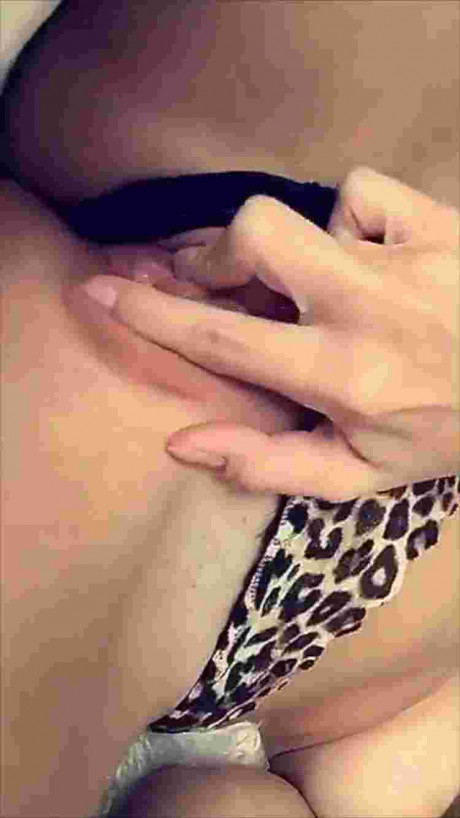 Molly Bennett Dildo Masturbating Snapchat Premium Porn