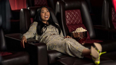 Awkwafina Is Nora From Queens Review Hollywood