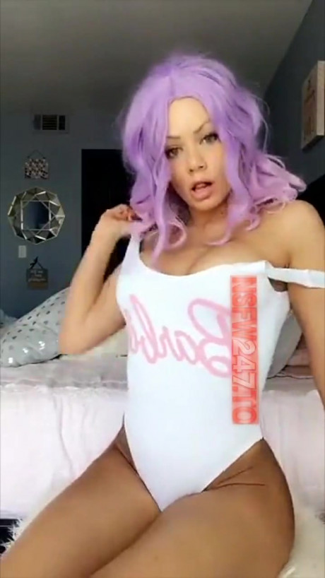 Riley Steele Masturbation In Front Of Snapchat