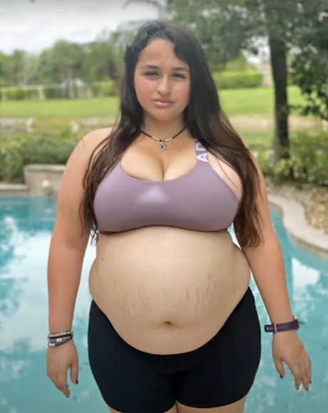 Jazz Jennings Reveals She S Being Fat Shamed By Her Family After Gaining 100 Lbs In First Look At I Am Jazz Season Celebritytalker