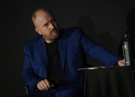 Louis C K Performed At A Comedy Club For The First Time Since Admitting Sexual