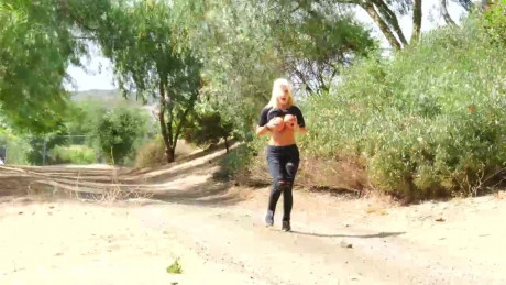 Big Tits Blonde Milf Brittany Andrews And